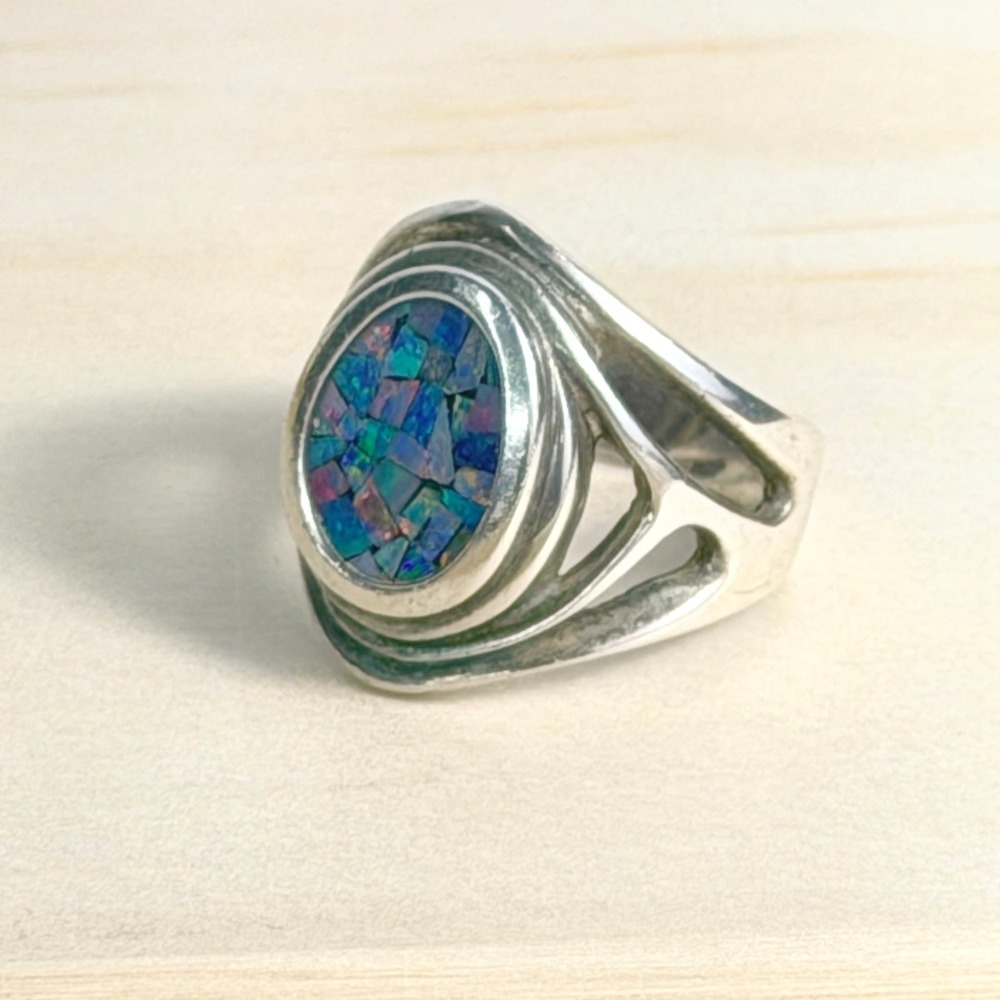Gorgeous Vintage Whitney Kelly Sterling Silver Blue Opal Inlay Statement Ring 7